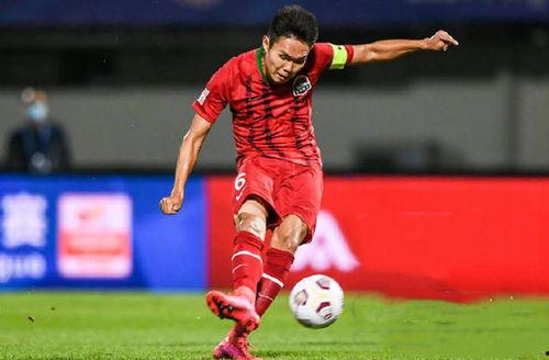 中超第28轮 河南嵩山龙门队vs沧州雄狮队,中超第28轮焦点对决！”